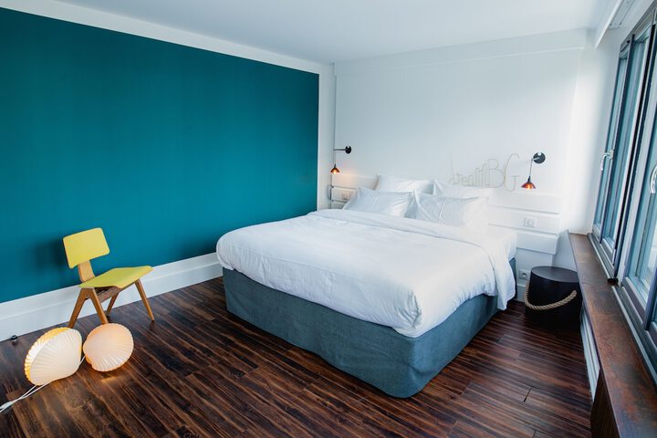 Room 14 of 36