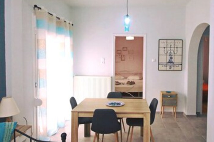 Room 12 of 18