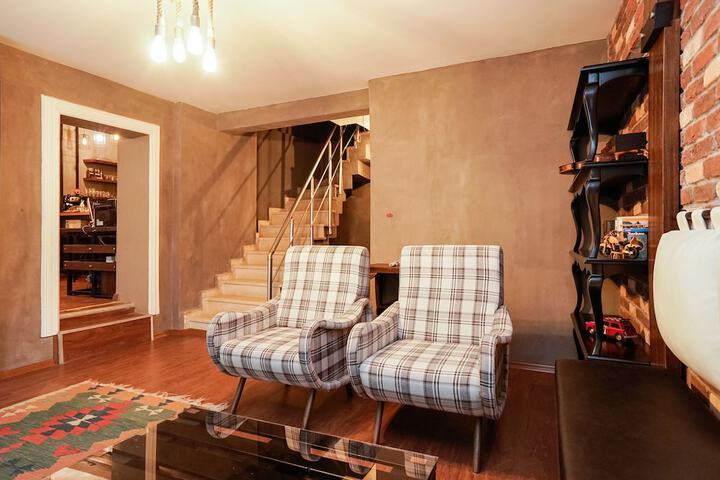 Hotel Interior 18 of 186