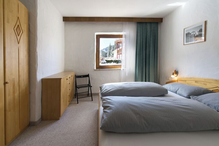 Room 4 of 56
