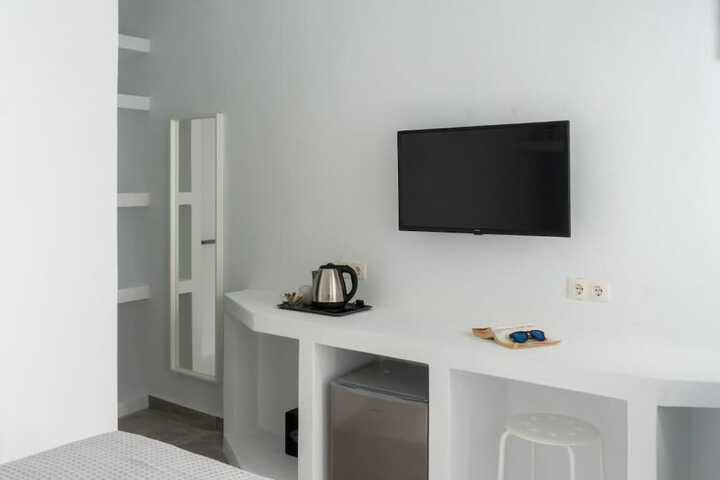 Room 16 of 86