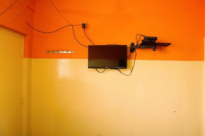 Room 12 of 26