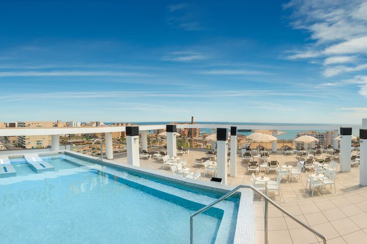 Pool Hotel