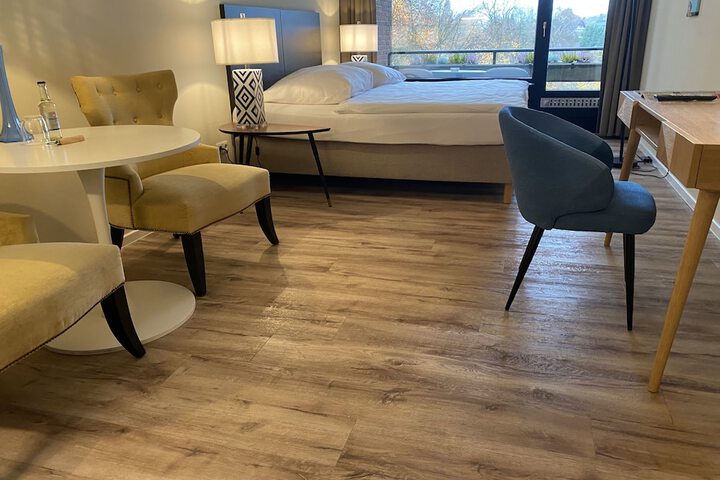 Room 27 of 56
