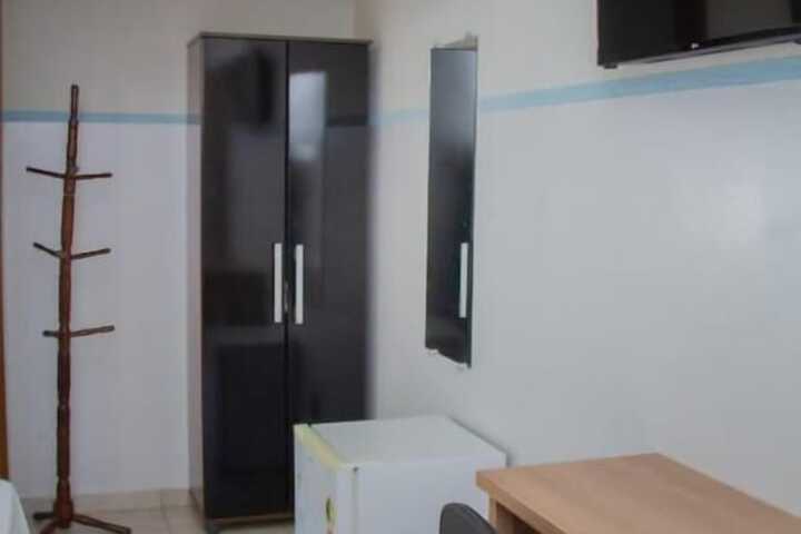 Room 9 of 65