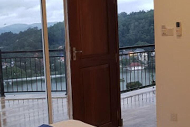 Room 29 of 51