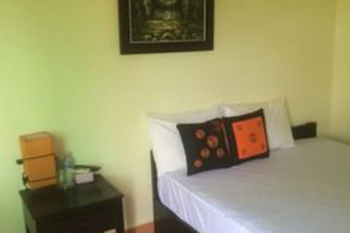 Room 17 of 40