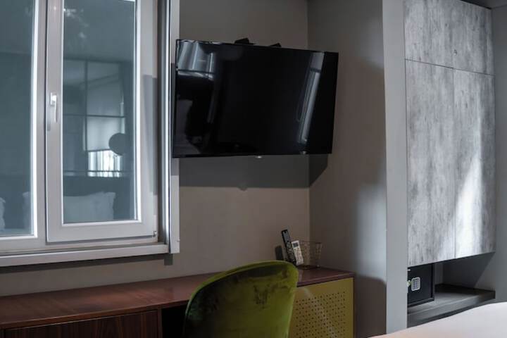 Room 25 of 50