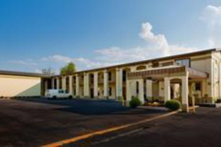Hotel 16 of 23