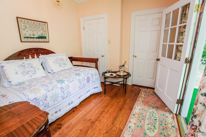 Room 4 of 59