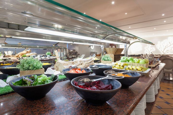 Dining 99 of 163