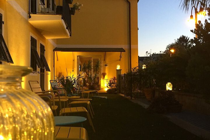 Hotel 52 of 58