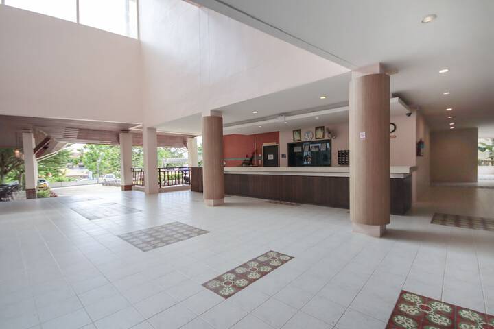 Hotel Interior 7 of 128