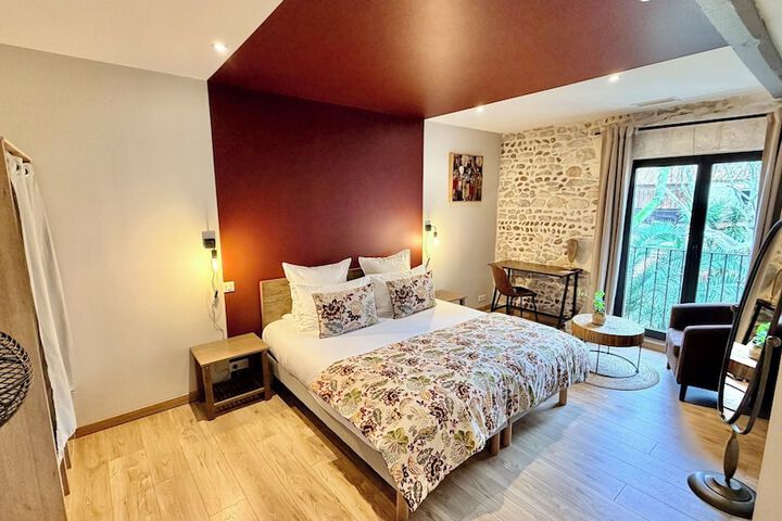 Room 18 of 49