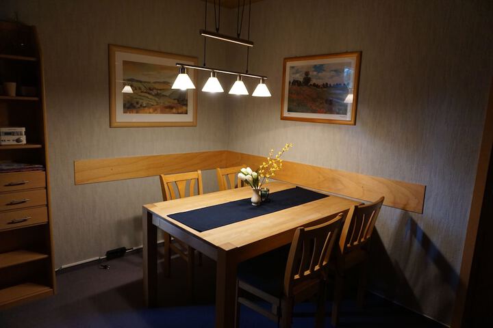 Room 25 of 36