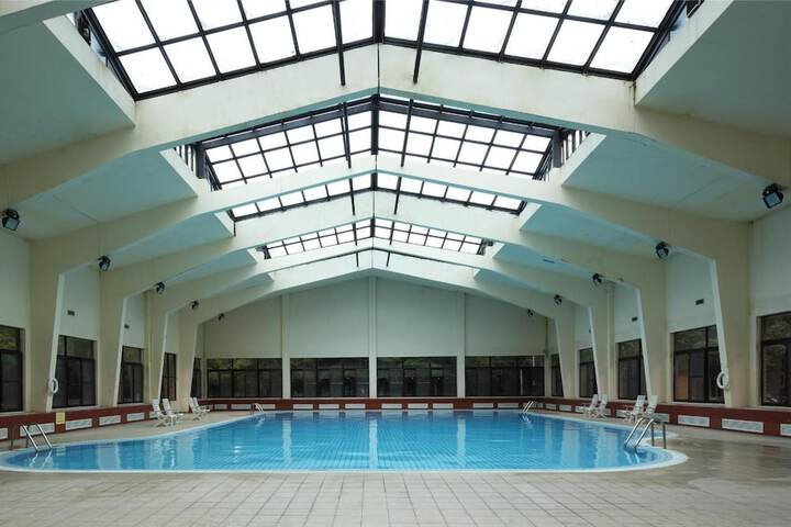 Hotel with Pool