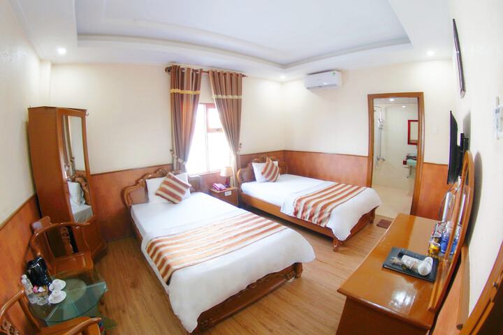 Room 18 of 77