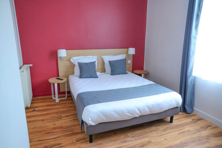 Room 5 of 41