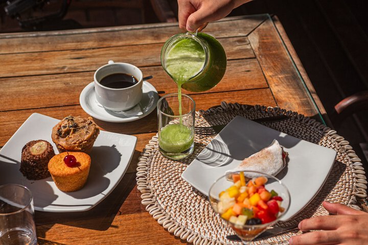 Breakfast/Coffee Service 82 of 89