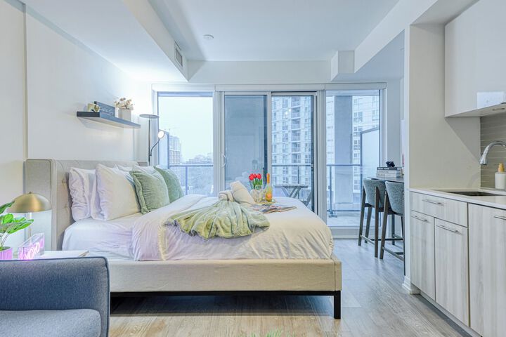 Room 52 of 340
