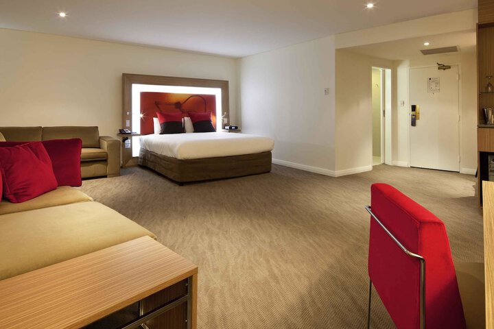 Room 14 of 50