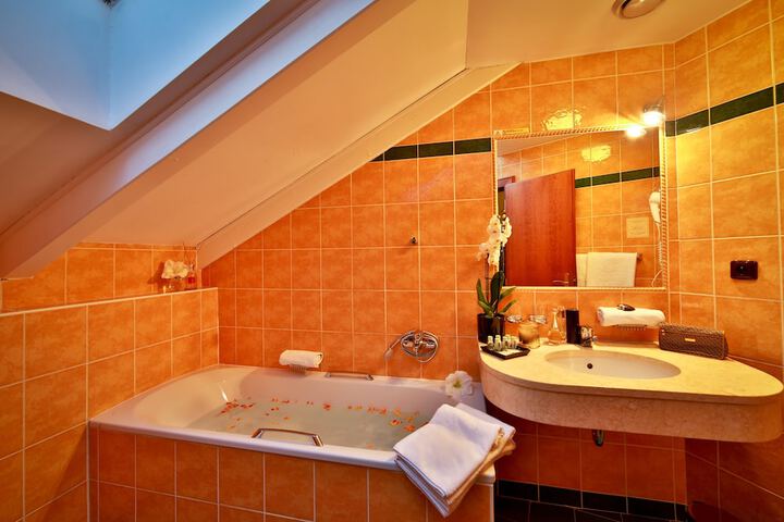 Clean Restrooms