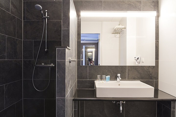 Clean Restrooms