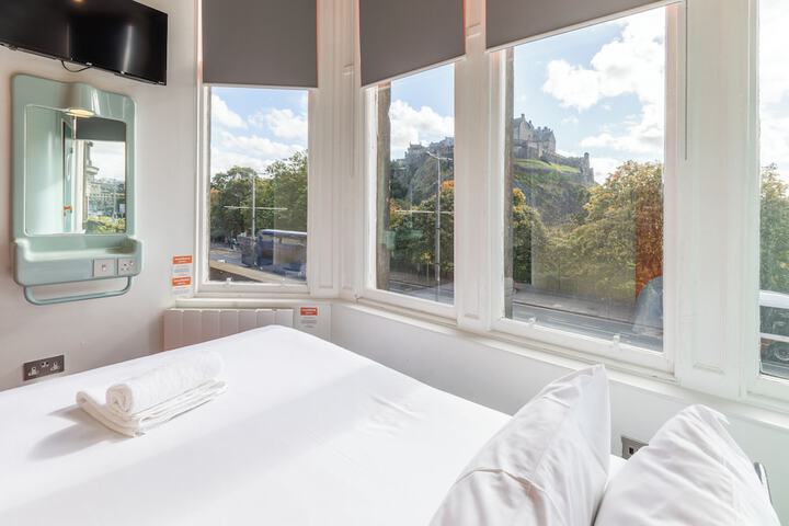 Room 20 of 47