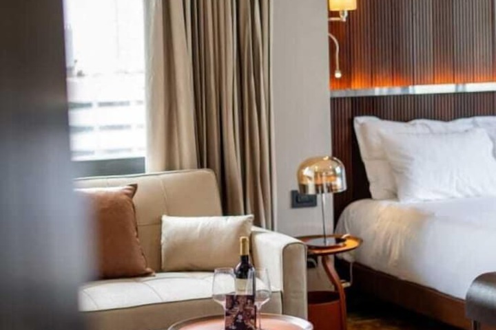Room 21 of 35