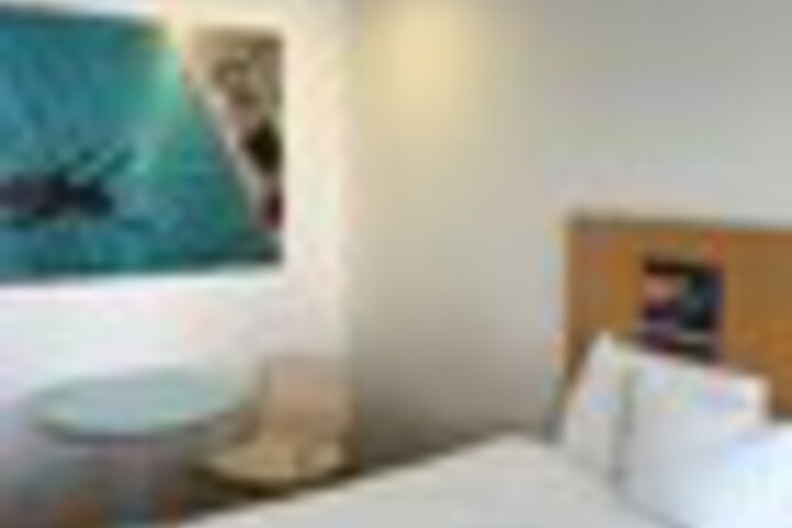 Room 47 of 255