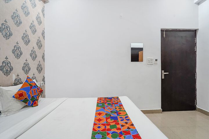 Room 8 of 23