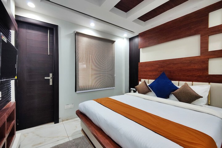 Room 17 of 63