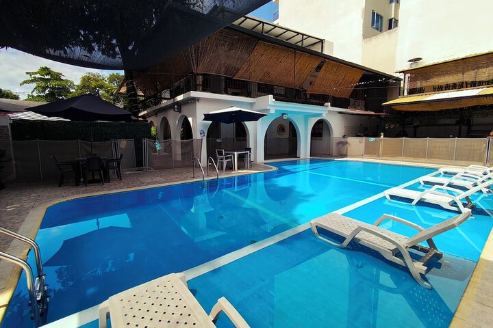Pool 33 of 70