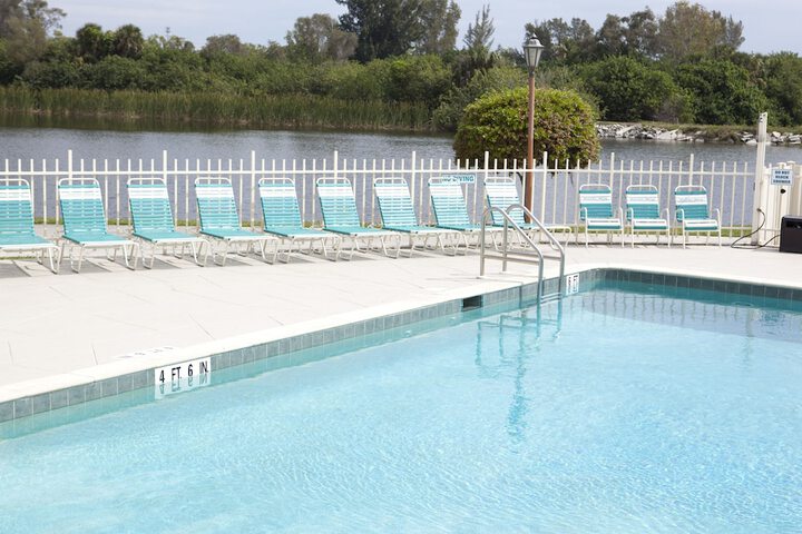 Pool 12 of 29