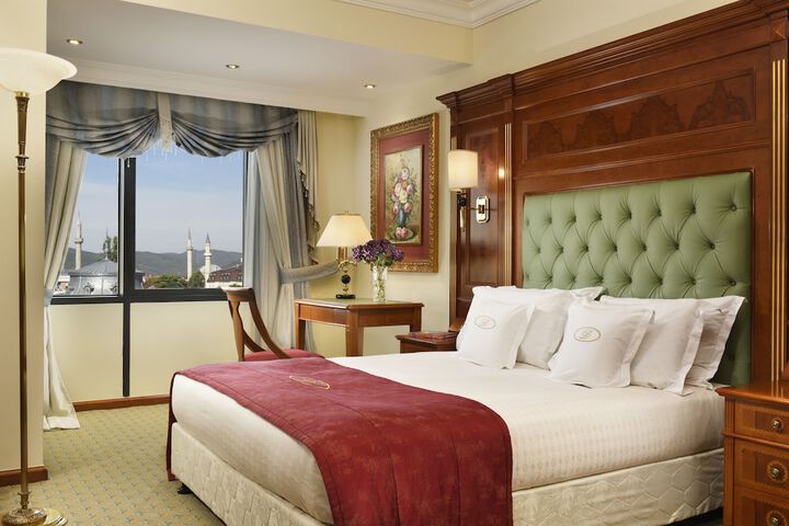 Room 30 of 110