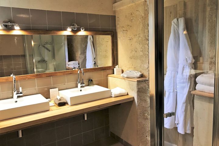 Bathroom Interior Photo