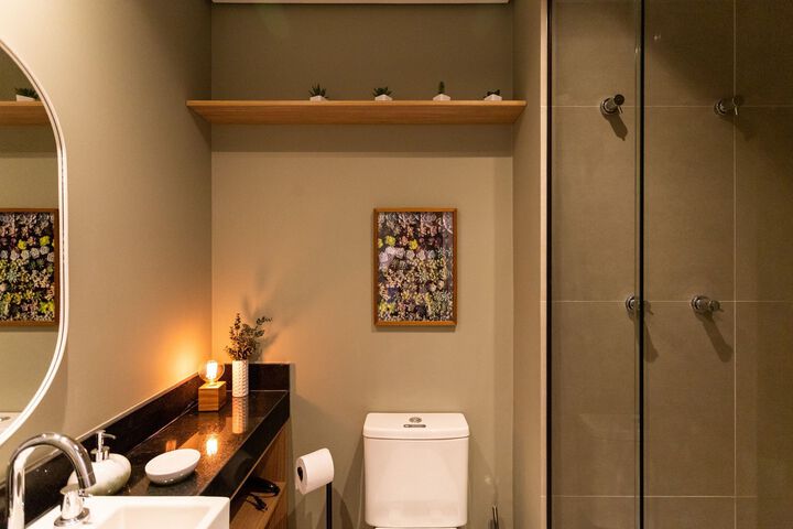 Room 2 of 40