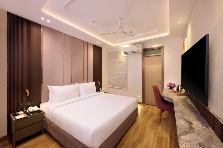 Room 12 of 31