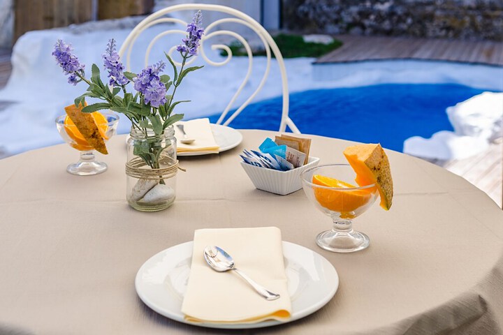 Breakfast/Coffee Service 45 of 62