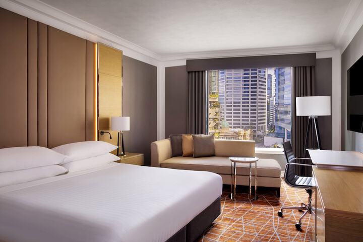 Room 21 of 95