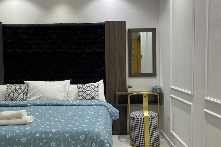 Room 69 of 288
