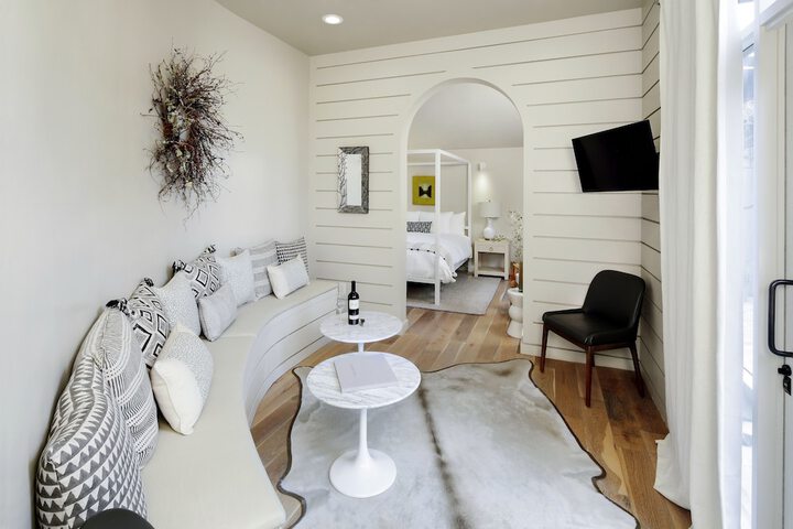 Room 5 of 21