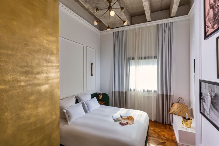 Room 21 of 55