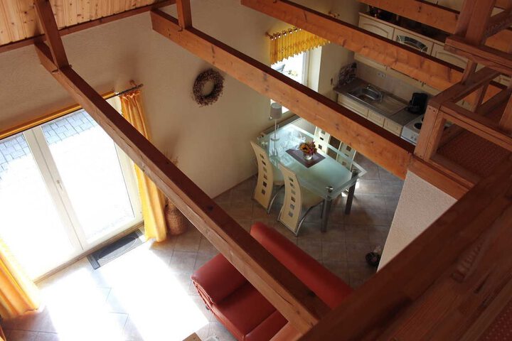 Room 12 of 27
