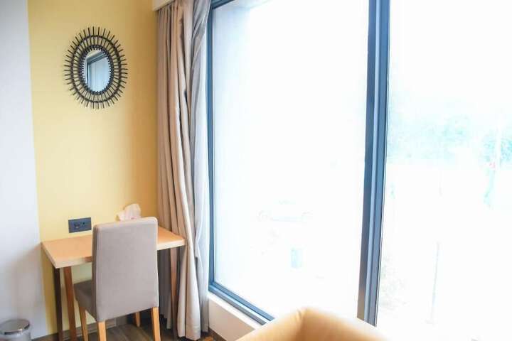 Room 9 of 22