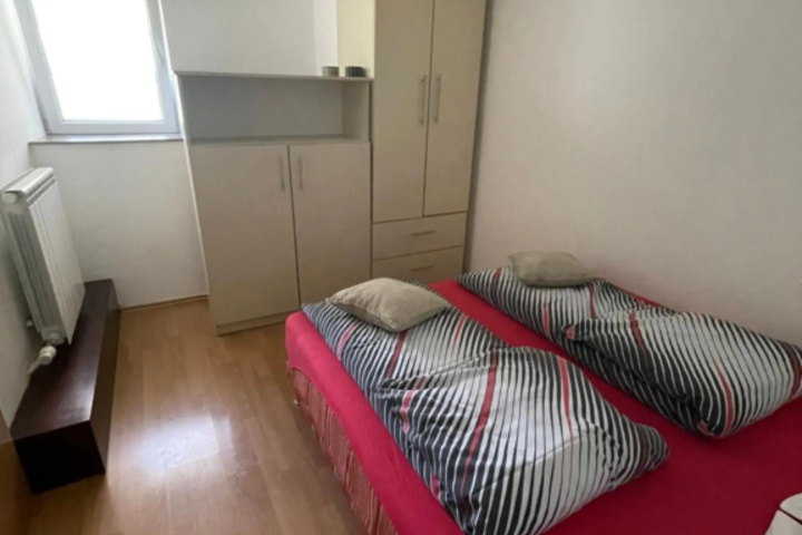 Room 5 of 14