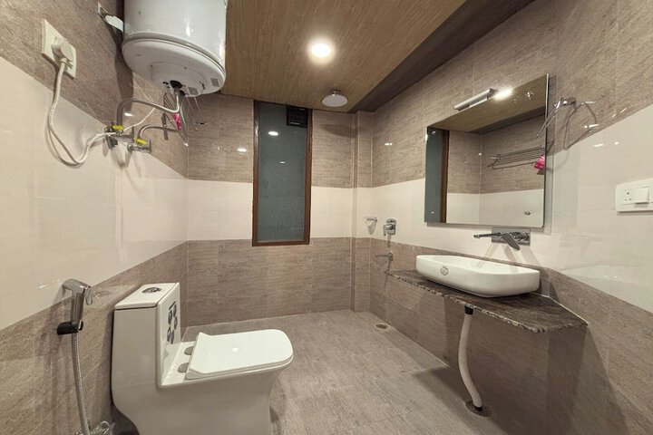 Room 17 of 21