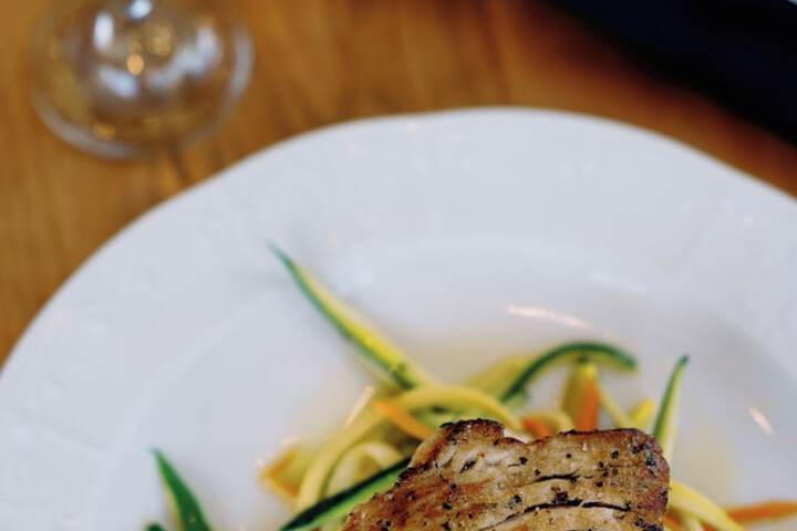 Dining 104 of 142