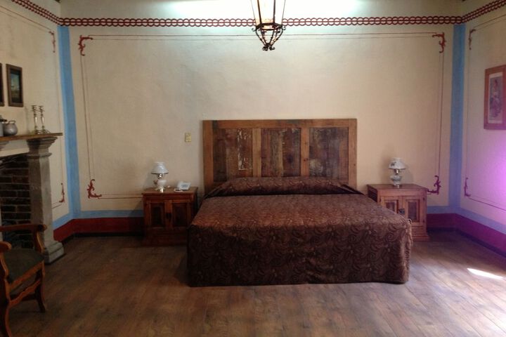 Room 5 of 50