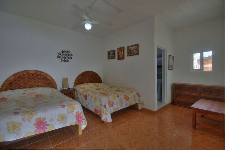 Room 5 of 5